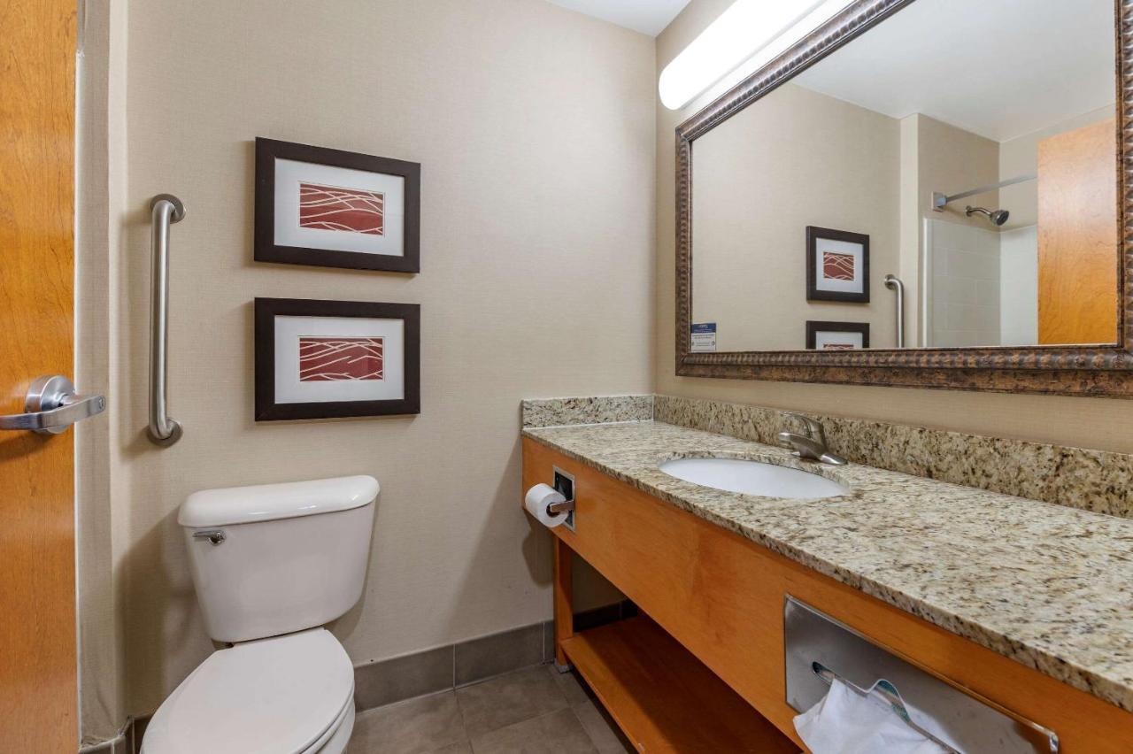 Comfort Inn 3*